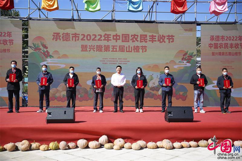 d2b10c2d-60d4-43c8-8fa0-f62bc2540948_batchwm.jpg