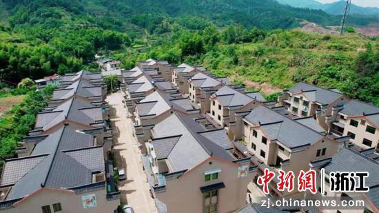 gN1I-hchyiqv1422282.jpg